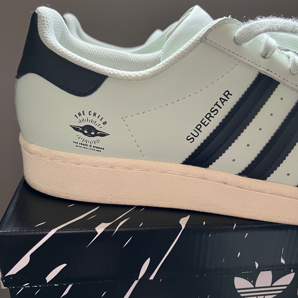 Adidas StarWars Limited Edition Superstar The Child Size 11
